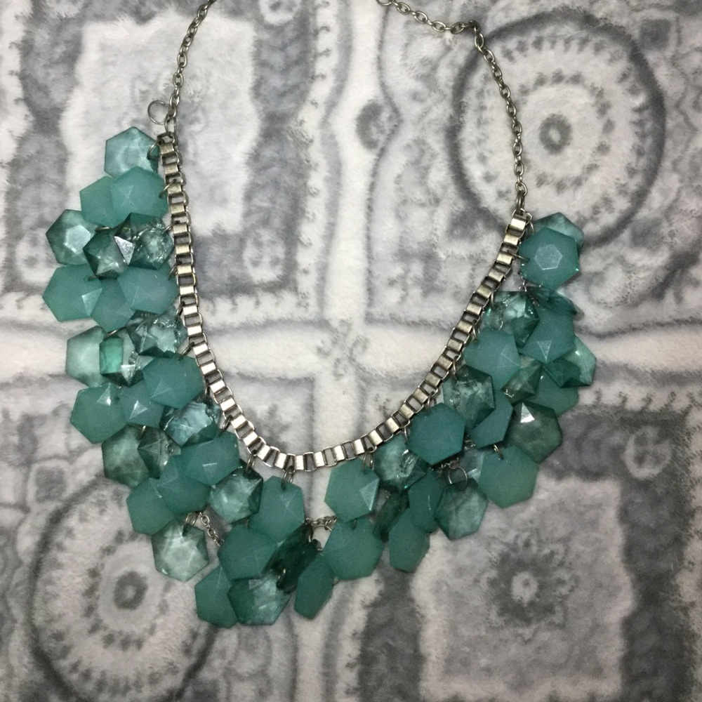 Turquoise beaded necklace